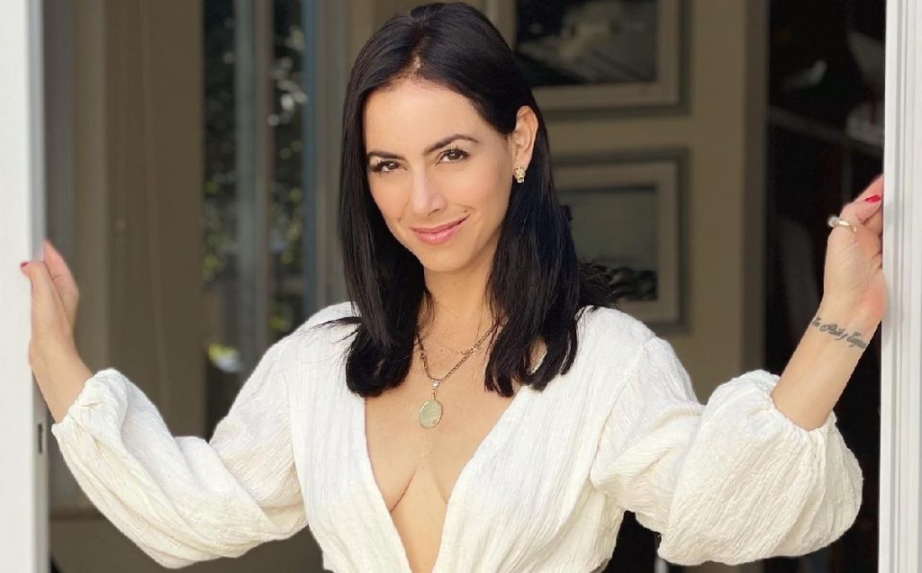 claudia lizaldi en bikini muestra celulitis tras vacaciones en guanajuato
